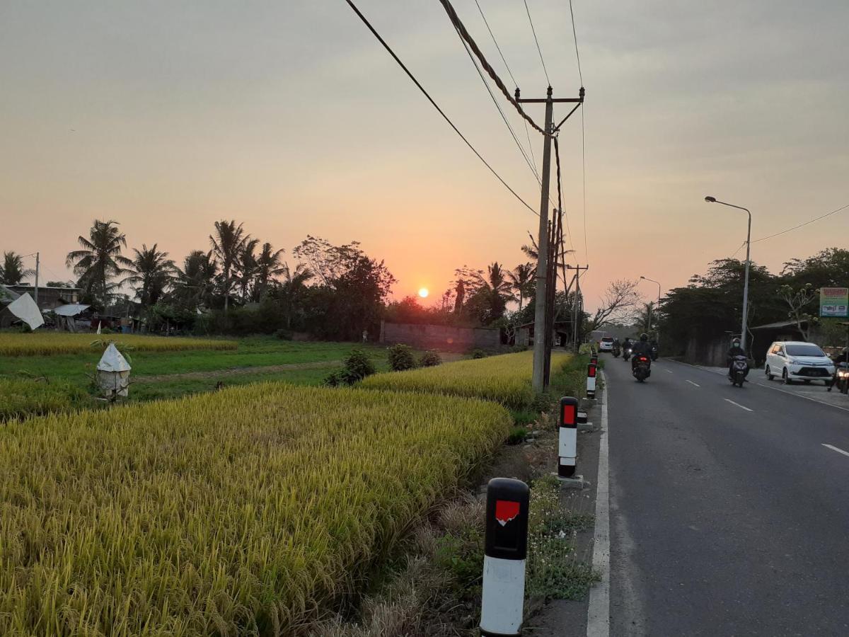 Apartamento Griya Bun Sari Sukawati Exterior foto